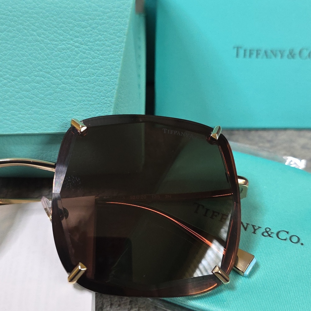 Tiffany & Co. TF3089 sunglasses - Picture 8 of 8